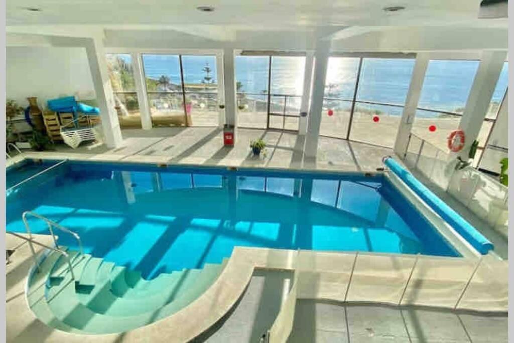 Amazing Frontline Sea Views Studio Apartment Castillo Del Vigia توريمولينوس المظهر الخارجي الصورة
