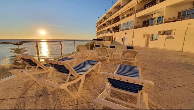 Amazing Frontline Sea Views Studio Apartment Castillo Del Vigia توريمولينوس المظهر الخارجي الصورة